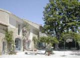 Chambre d'hôte à ALTHEN DES PALUDS, 14 personnes, 300m² (Campagne - Vaucluse)